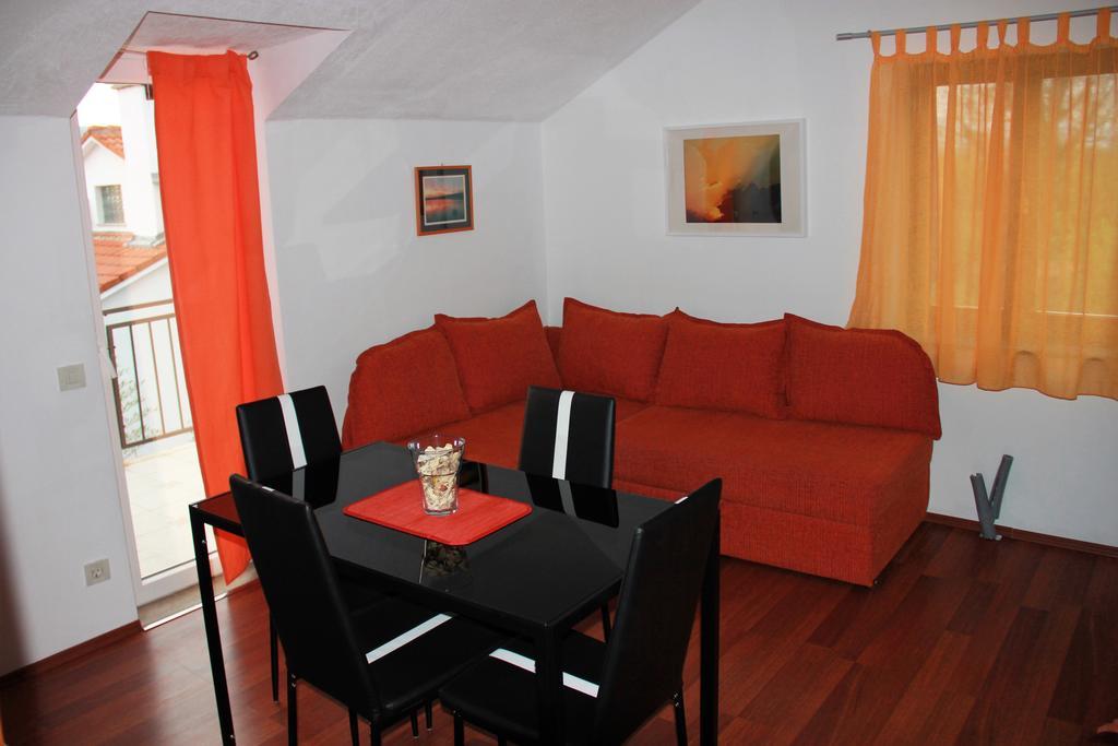Apartments Zara & Jan Brzac Ngoại thất bức ảnh