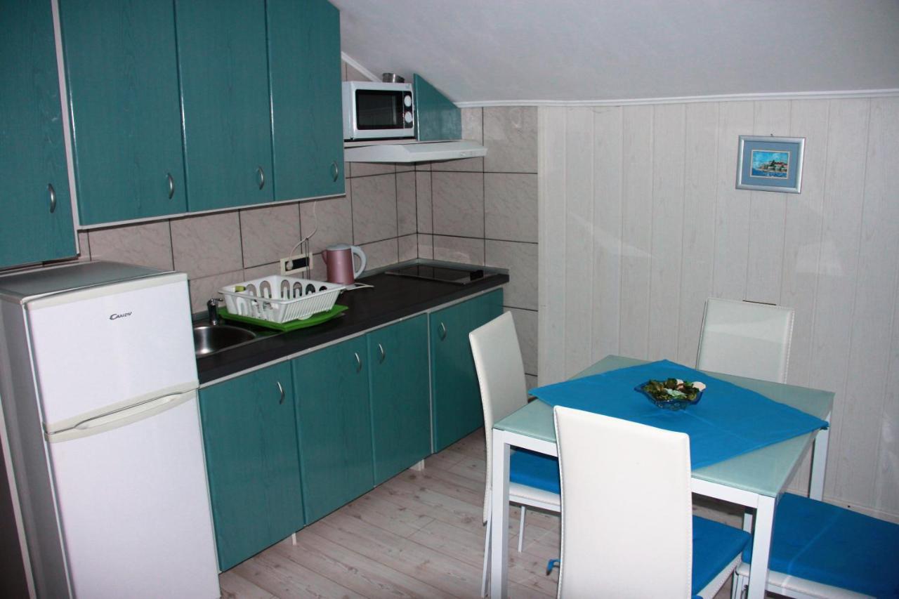 Apartments Zara & Jan Brzac Ngoại thất bức ảnh